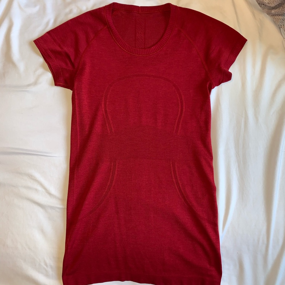 lululemon short sleeve workout shirt